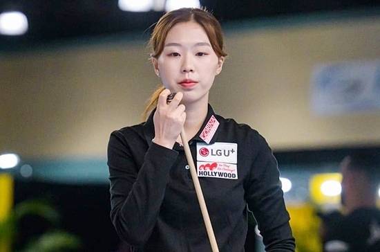 세계랭킹 7위 서서아가 미국 세인트루이스에서 열리고 있는 프레데터 프로빌리어즈 시리즈 ‘2026 세이버츠 세인트루이스 여자10볼오픈’ 승자1라운드에서 미국의 헬프리 조단을 꺾고 16강 결정전에 진출했다. (사진=Predator Pro Billiard Series DB)