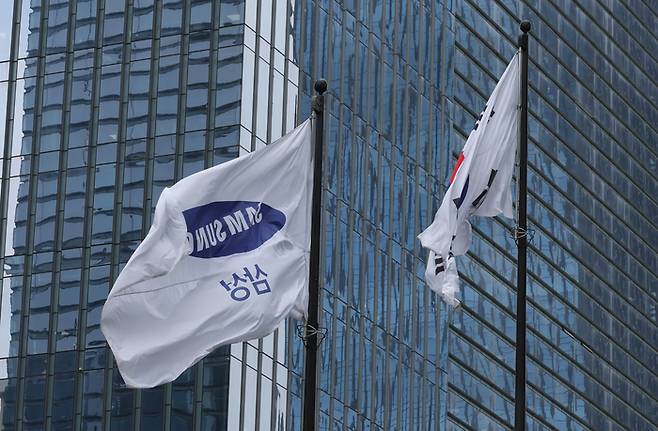 삼성전자가 7일 오전 2026년 1분기 잠정 실적을 공개한다. 사진은 서울 서초구 삼성전자 사옥 모습. [이충우 기자]