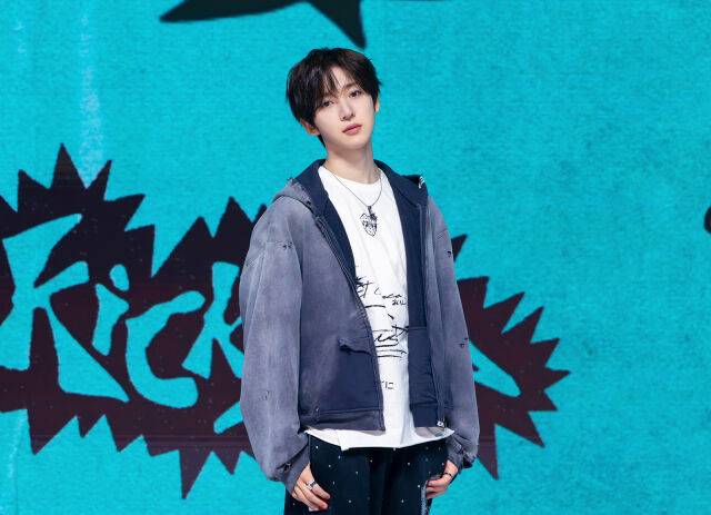 킥플립 동현 / JYP엔터테인먼트