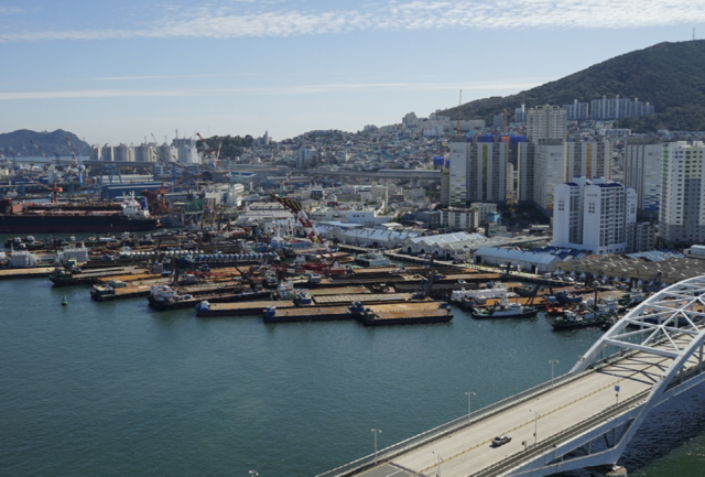올해 1~3월 외국인 관광객 증가율 1위를 차지한 부산 영도의 물양장 모습. 부산시