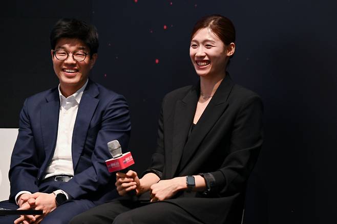 하상윤 삼성생명 감독과 이해란. /사진=WKBL 제공