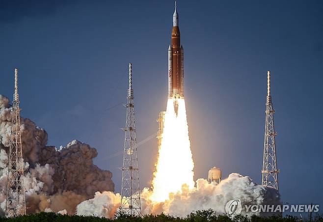 美유인탐사선 아르테미스 2호 발사…아폴로 프로젝트 후 54년만