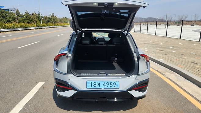기아 EV6 GT-line 트림 후면.(김채빈 기자 chaebi@)