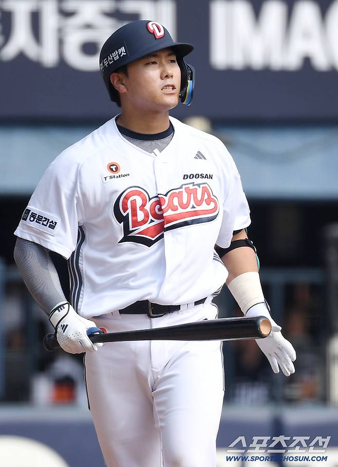 4일 잠실야구장에서 열린 KBO리그 두산과 한화의 경기. 타격하고 있는 두산 윤준호. 잠실=송정헌 기자songs@sportschosun.com/2026.04.04/