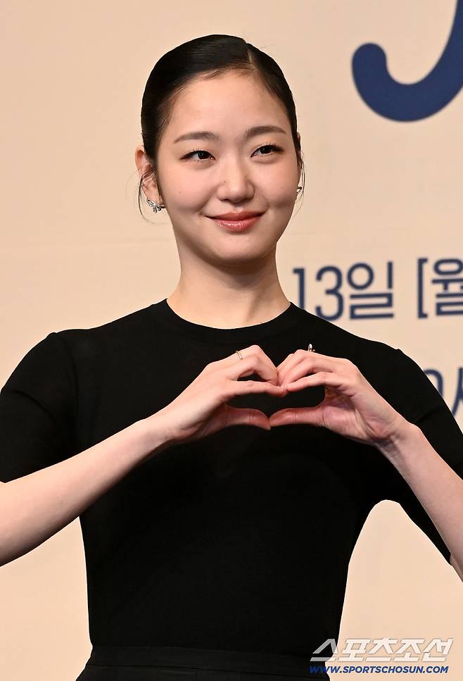 7일 서울 더링크호텔에서 열린 티빙 오리지널 '유미의 세포들 시즌3'의 제작발표회. 김고은이 포토타임을 갖고 있다.허상욱 기자wook@sportschosun.com/2026.04.07/