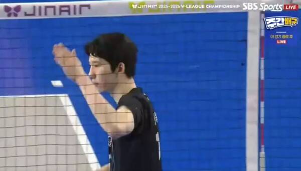 터치아웃을 고백하는 허수봉. ⓒSBS SPORTS