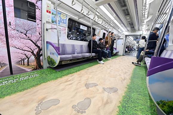 하남시 지하철 5호선 ‘하남 풍경열차’. [사진=하남시]