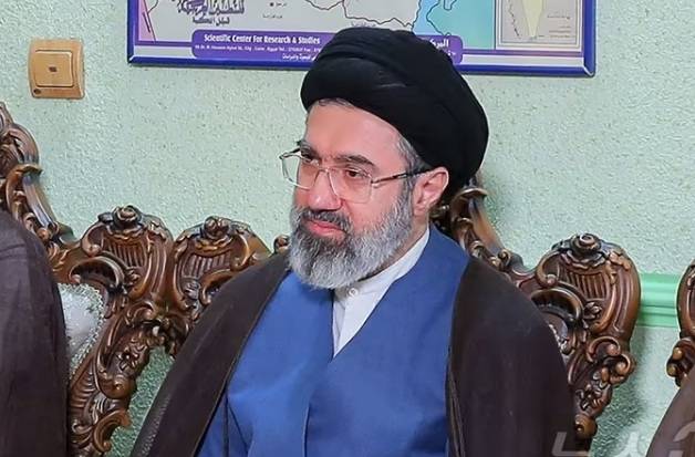 이란 최고지도자 모즈타바 하메네이가 심각한 부상을 입어 국가를  통치할 수 없는 상태라고 영국 더 타임스가 6일(현지시간) 보도했다. [뉴스1]