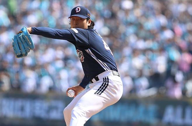 ▲ 팀의 에이스에서 리그 에이스를 향한 중요한 기로에 서 있는 곽빈 ⓒ두산베어스