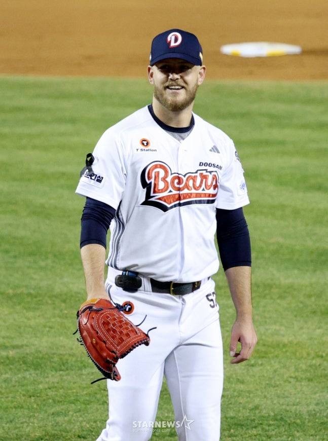 2025시즌 두산에서 뛰었던 콜어빈. /사진=김진경 대기자