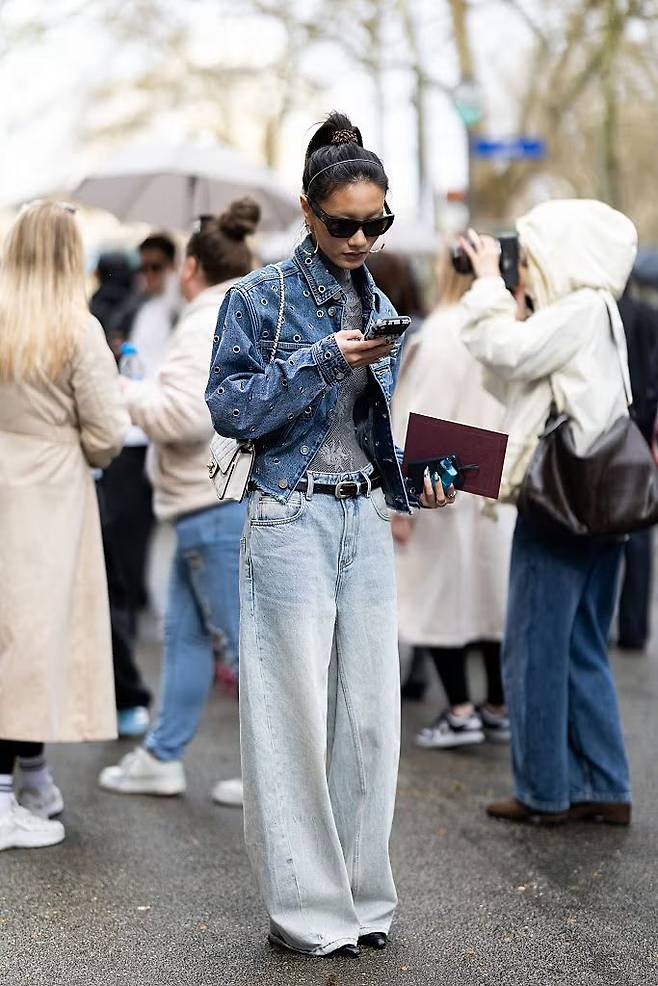 4월 봄 코디 추천 | Valentina Frugiuele//Getty Images