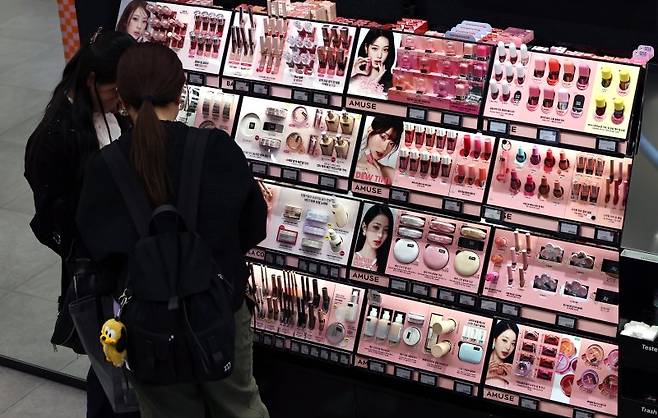 서울의 한 화장품 매장. 뉴스1