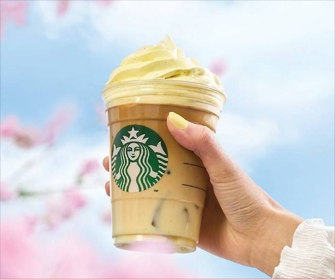 스타벅스코리아가 출시한 슈크림 라떼. /스타벅스코리아 제공