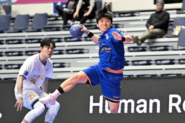 사진 핸드볼 H리그 남자부 득점왕 경쟁 중인 충남도청 육태경