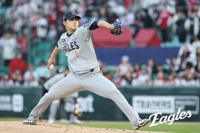 8일 SSG전에서 시즌 마수걸이 승리를 챙긴 문동주. 사진=한화 제공