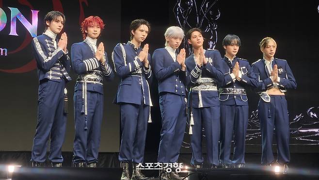 그룹 앰퍼샌드원 김승모, 카이렐, 브라이언, 나캠든, 마카야, 윤시윤, 최지호(왼쪽부터), 사진|이다원 기자