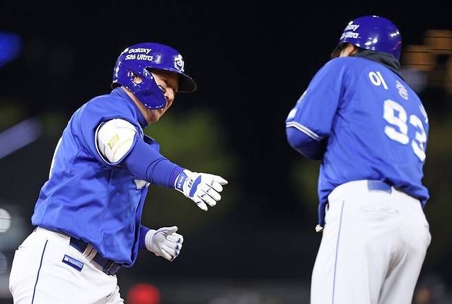 ▲ 최형우(왼쪽) ⓒ삼성 라이온즈