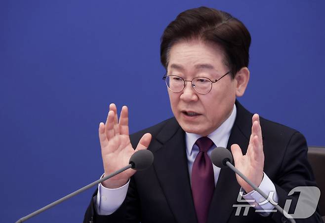 이재명 대통령이 9일 청와대에서 열린 수석보좌관회의에서 발언하고 있다. 2026.4.9 ⓒ 뉴스1 허경 기자