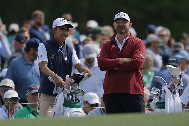 2026 마스터스 토너먼트에 출사표를 낸 브랜든 홀츠의 스토리가 화제다. 대학 졸업 후 프로 생활을 하다 부동산 중개업자로 종사하던 그는 아마추어 자격을 회복한 뒤 나선 US 미드 아마추어 챔피언십 우승으로 꿈에 그리던 마스터스 출전권을 따내며 오거스타 내셔널에서 세계 최고의 선수들과 맞붙는다. 아마추어인 그가 과연 '명인 열전' 마스터스에서 어떤 스토리를 남길지 관심이 쏠리고 있다. 로이터연합뉴스