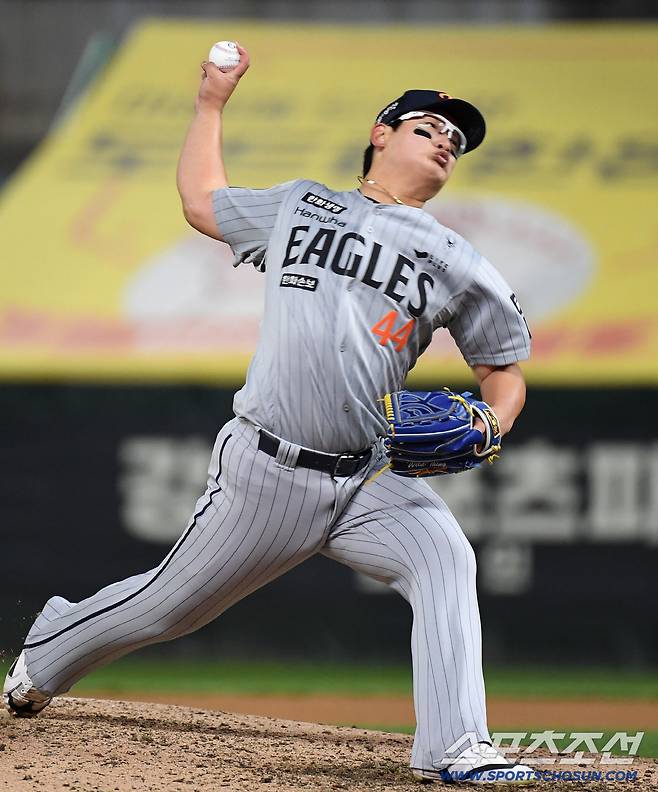 7일 인천 SSG랜더스필드에서 열린 SSG와 한화의 경기. 투구하고 있는 한화 김서현. 인천=송정헌 기자songs@sportschosun.com/2026.04.07/