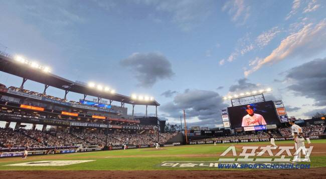 14일 대전 한화생명 볼파크에서 열린 한화와 롯데의 경기. 최다 매진 신기록(시즌 49경기 째) 이어가는 한화 이글스 대전 볼파크. 대전=송정헌 기자songs@sportschosun.com/2025.08.14/