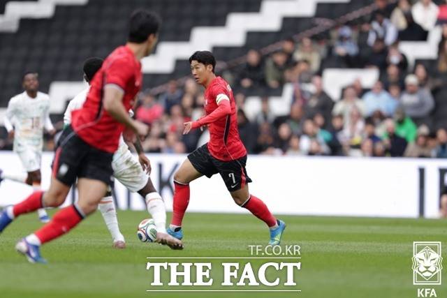 한국의 '캡틴' 손흥민은 3월 코트디부아르와 평가전에서 후반 교체 멤버로 투입됐지만 기울어진 경기 흐름을 바꾸지 못했다./밀턴킨스=KFA