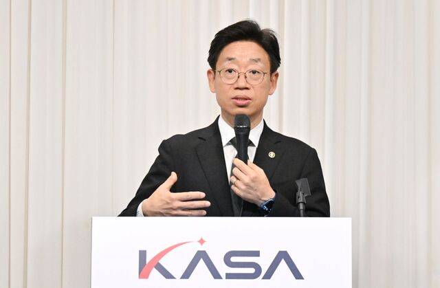 오태석 우주항공청장이 8일 서울 종로구 광화문 인근에서 열린 기자간담회에서 발언하고 있다. 우주항공청 제공