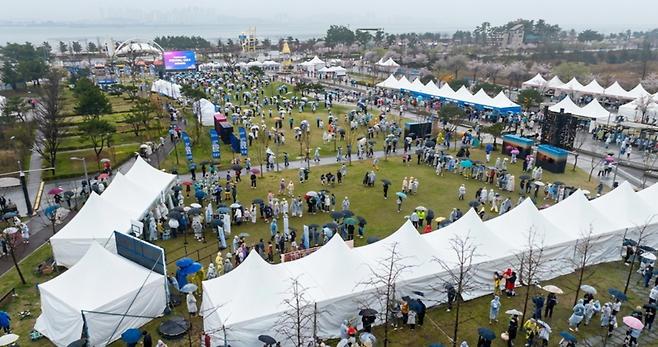 지난해 인천 영종도에서 진행된 ‘2025 MBN 선셋마라톤’ 현장. / 사진=MBN