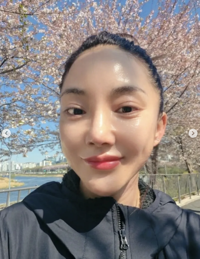 바다가 필터 없이도 돤벽한 동안 미모를 자랑했다. / 바다 SNS