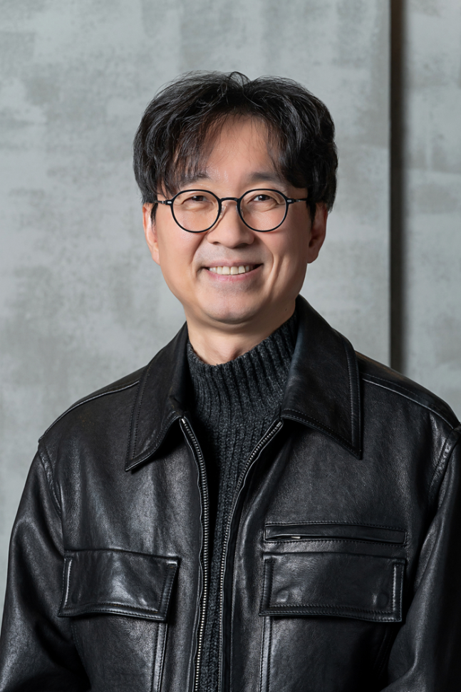 장항준 감독. 쇼박스