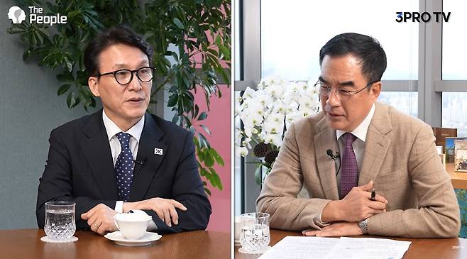 김민석 국무총리가 지난 1월 삼프로TV에 출연해 김동환 삼프로TV 대표와 대담을 나누고 있다. 사진 제공=삼프로TV