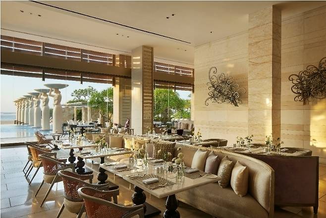 여유로운 티타임을 즐길 수 있는 더 라운지. 사진제공|팜투어