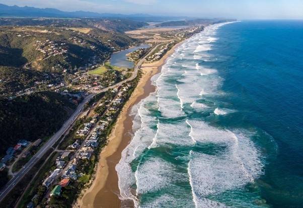 해안가와 마주한 가든루트 [티모시 디킨스 제공. 재판매 및 DB 금지]