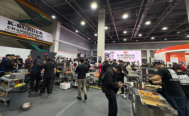 지난 9일 서울 양재동 aT센터에서 ‘2026 코리아버거챔피언십(KBC)’ 세미파이널이 열리고 있다. 강승연 기자