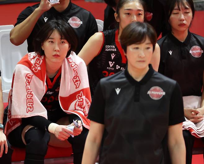 자유계약선수가 된 페퍼저축은행 박정아(왼쪽) 연합뉴스 자료사진