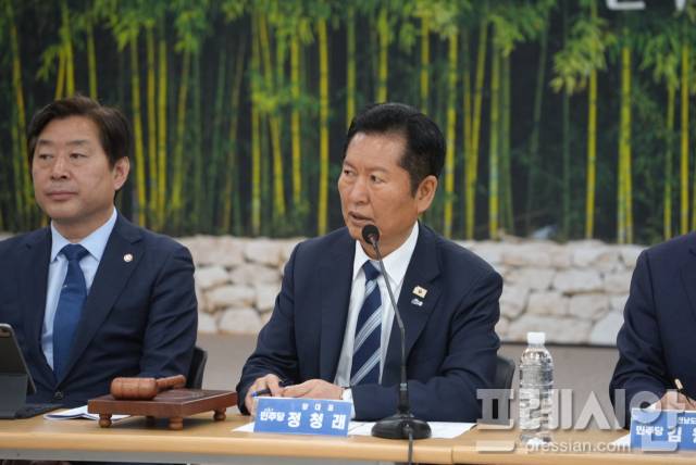 ▲정청래 더불어민주당 당대표가 10일 전남 담양군 담양읍 농협에서 열린 현장 최고회의에서 발언하고 있다.2026.04.10ⓒ프레시안(김보현)