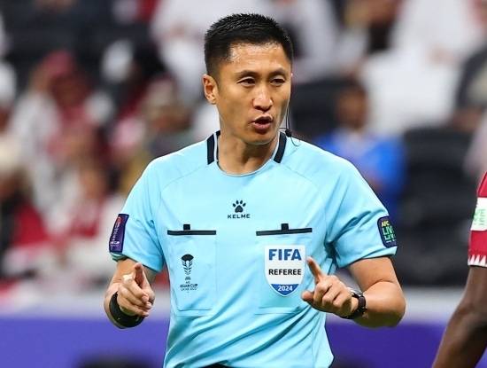 중국에서 유일하게 북중미 월드컵 심판으로 참가하는 마닝 심판.  연합뉴스