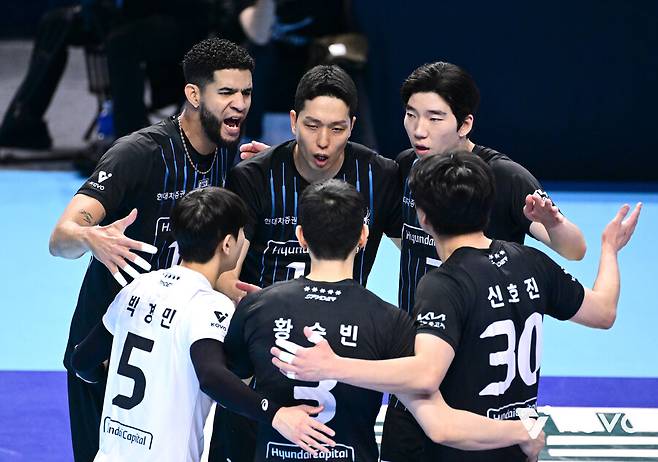 ▲ 현대캐피탈 선수단 ⓒKOVO