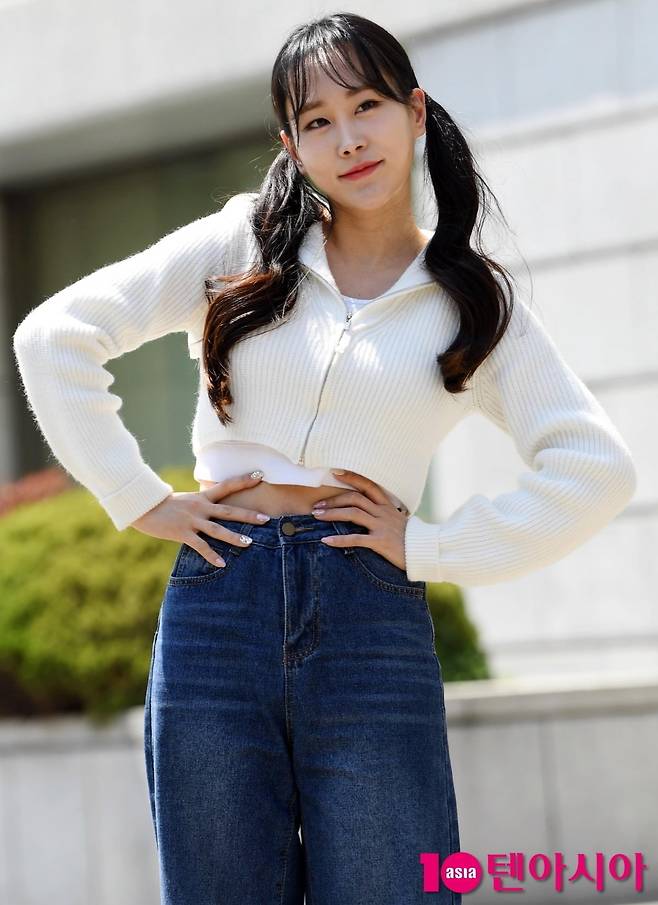 김의영이 따뜻한 '봄날, 함께 한강 자전거 데이트 즐기고 싶은 여자 트로트 가수' 1위를 차지했다./사진=텐아시아DB