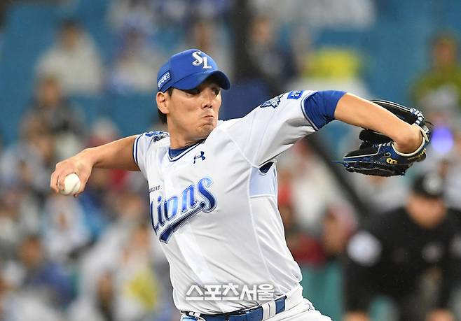 삼성 김재윤이 힘차게 공을 던지고 있다. 대구 | 박진업 기자 upandup@sportsseoul.com