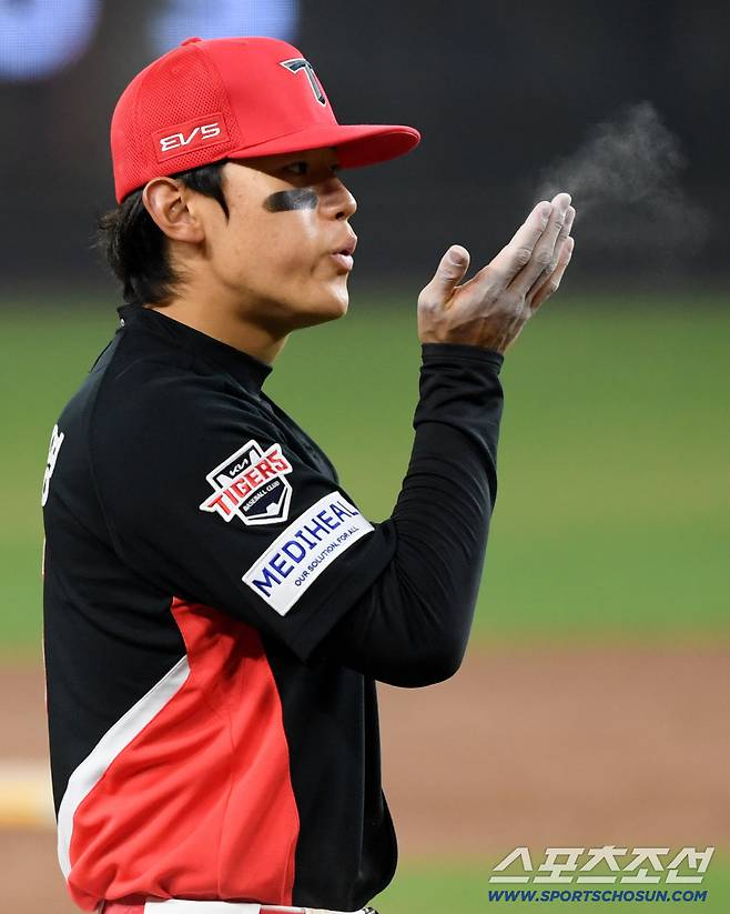 10일 대전 한화생명볼파크에서 열린 한화와 KIA의 경기. KIA 김도영이 숨을 고르고 있다. 대전=박재만 기자 pjm@sportschosun.com/2026.04.10/