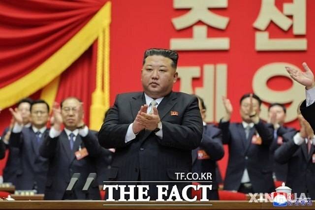 북한의 '대남통'으로 알려진 장금철 외무성 제1부상은 지난 7일 김여정 총무부장의 담화에 대해 "담화 주제의 핵은 분명한 경고였다"며 "청와대를 포함한 한국 내 각계의 분석은 참으로 가관"이라고 전했다. 사진은 9차 당대회 참석했던 김 위원장 모습. /뉴시스, 신화통신