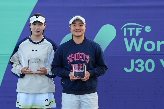 여자복식 우승 이예린 이미나 조.