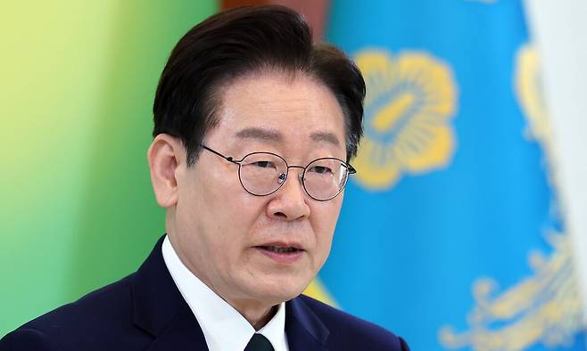 이재명 대통령이 10일 청와대에서 열린 민주노총 초청간담회에서 발언하고 있다. 연합뉴스