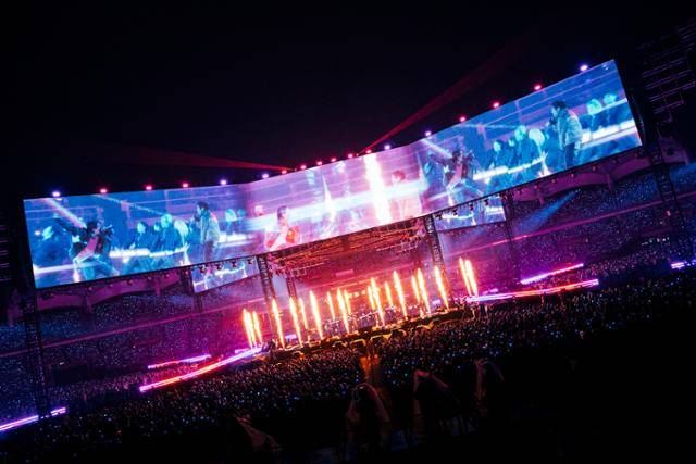 그룹 방탄소년단이 9일 경기 고양종합운동장에서 'BTS 월드 투어 아리랑인 고양' 콘서트를 하고 있다. 빅히트뮤직 제공