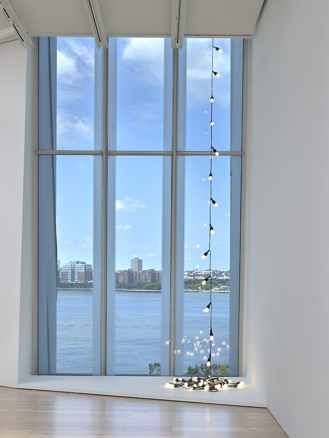 펠릭스 곤잘레스 토레스 [무제(미국)] ©Whitney Museum of American Art