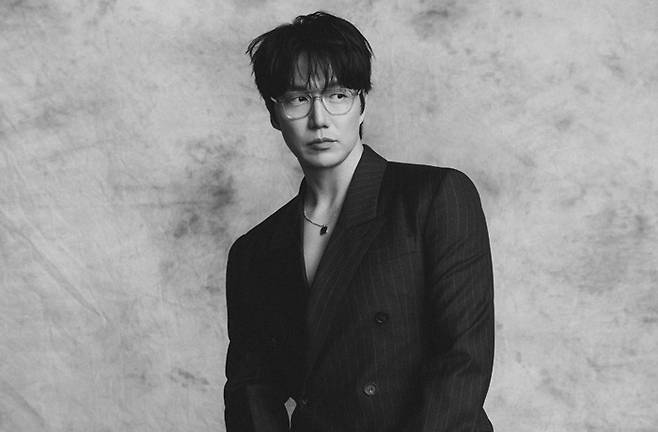 성시경. 사진|에스콰이어 화보