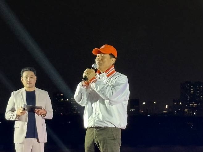 드론라이트쇼에 등장한 오세훈 서울시장/사진=김지은 여행+ 기자