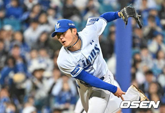[OSEN=대구, 이석우 기자] 10일 대구삼성라이온즈파크에서 2026 신한 SOL KBO 리그 삼성 라이온즈와 NC 다이노스의 경기가 열렸다. 홈팀 삼성은 후라도가, 방문팀 NC는 구창모가 선발 출전했다. 삼성 라이온즈 미야지가 역투하고 있다. 2026.04.10 / foto0307@osen.co.kr