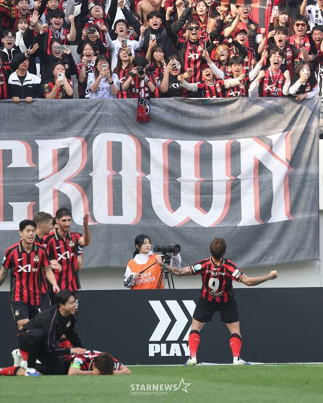 [B하인드★] 실바의 우승 부적, 송민규-야잔 제치고 클리말라 발에 철썩! 3,205일 상암 징크스 깬 FC서울 극장골!